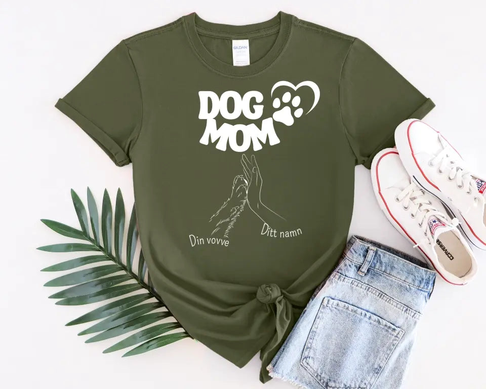 Dog mom T-shirt - Customize yourself!